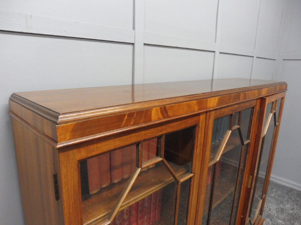 MAHOGANY 3 DOOR BOOKCASE View VIII