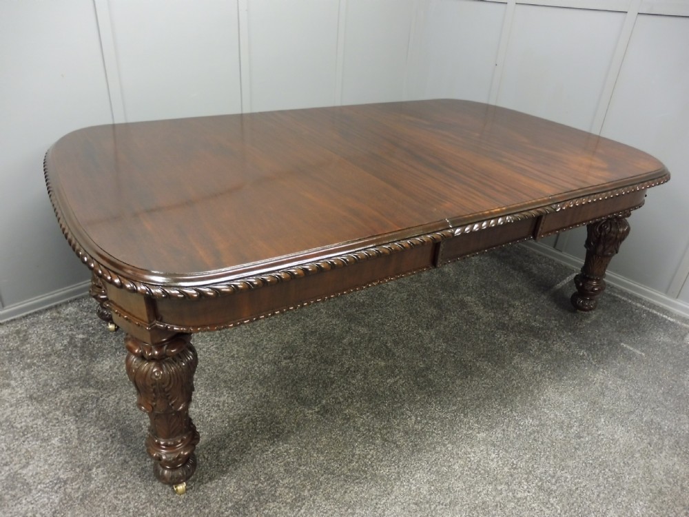 SUPERB QUALITY VICTORIAN EXTENDING DINING TABLE