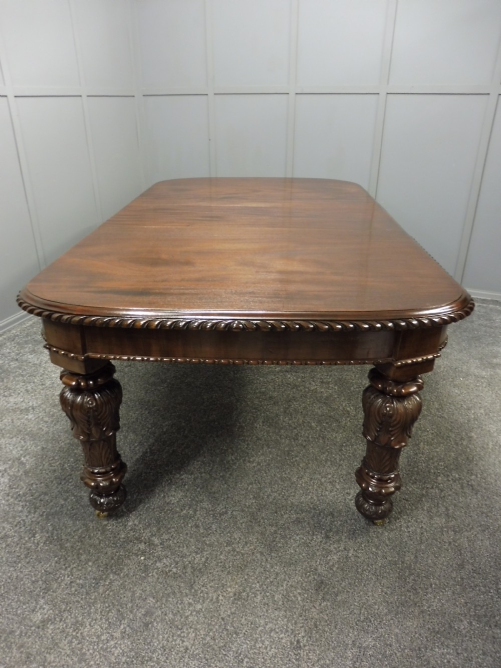 SUPERB QUALITY VICTORIAN EXTENDING DINING TABLE View VII