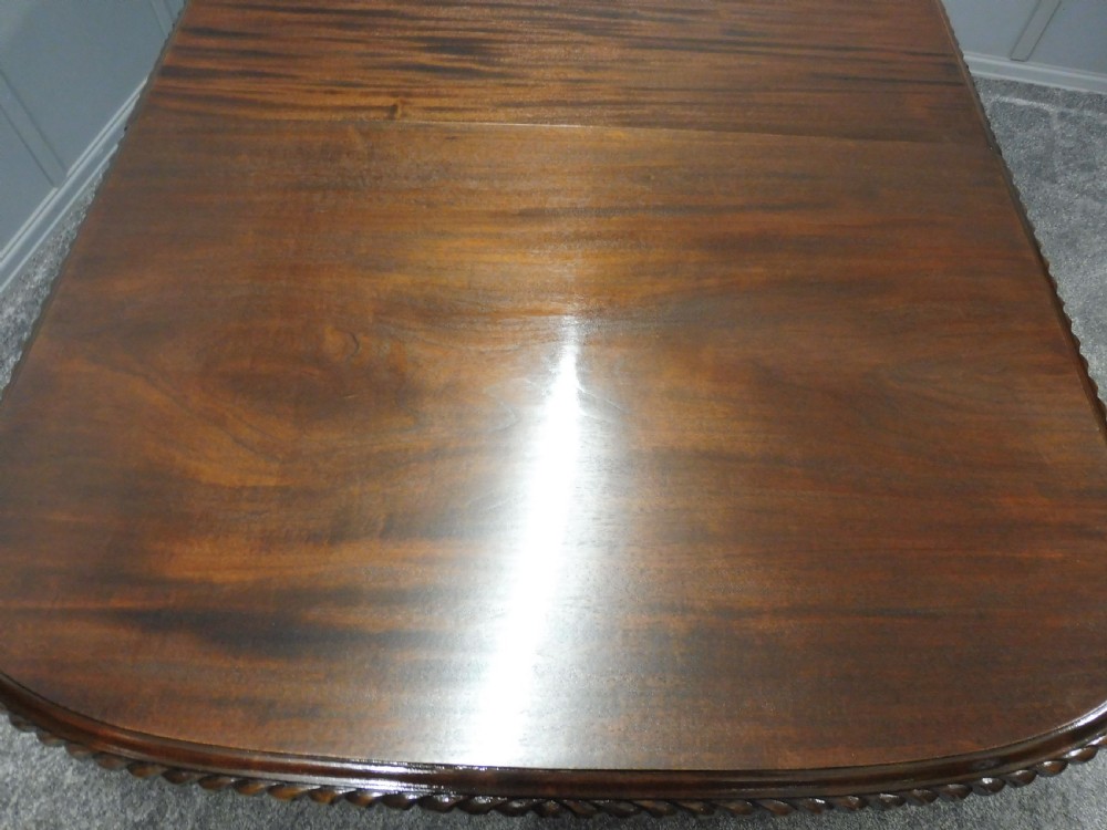 SUPERB QUALITY VICTORIAN EXTENDING DINING TABLE View VIII