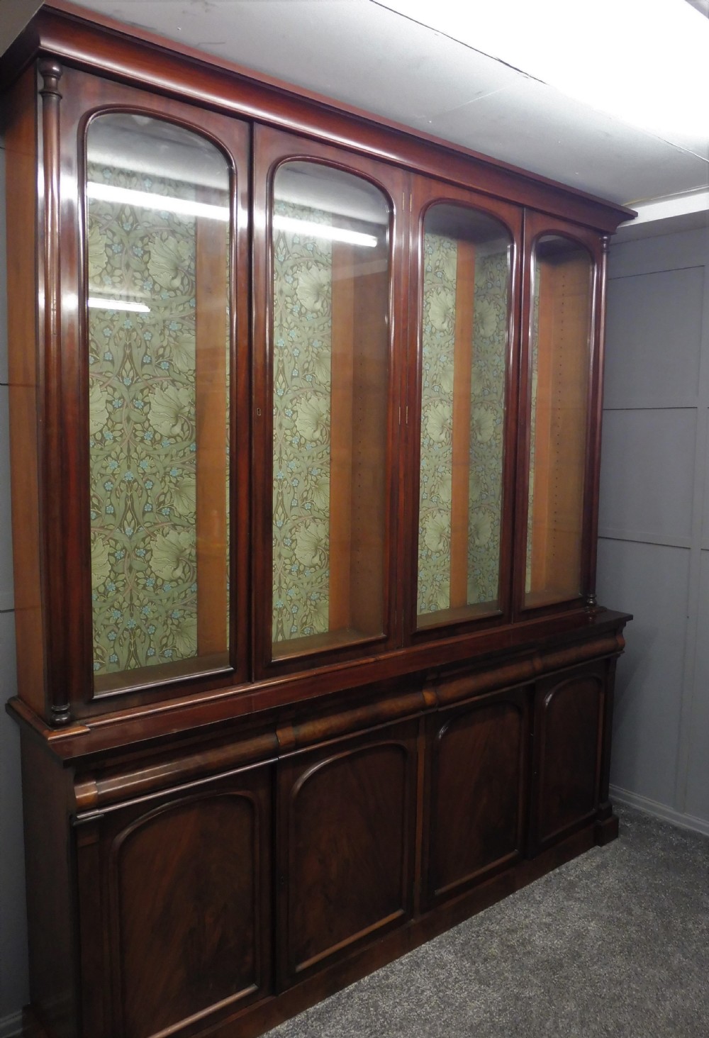 LARGE VICTORIAN MAHOGANY COUNTRY HOUSE LIBRARY BOOKCASE View II