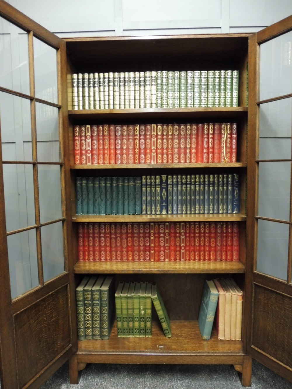 GOOD SOLID OAK BOOKCASE View VIII