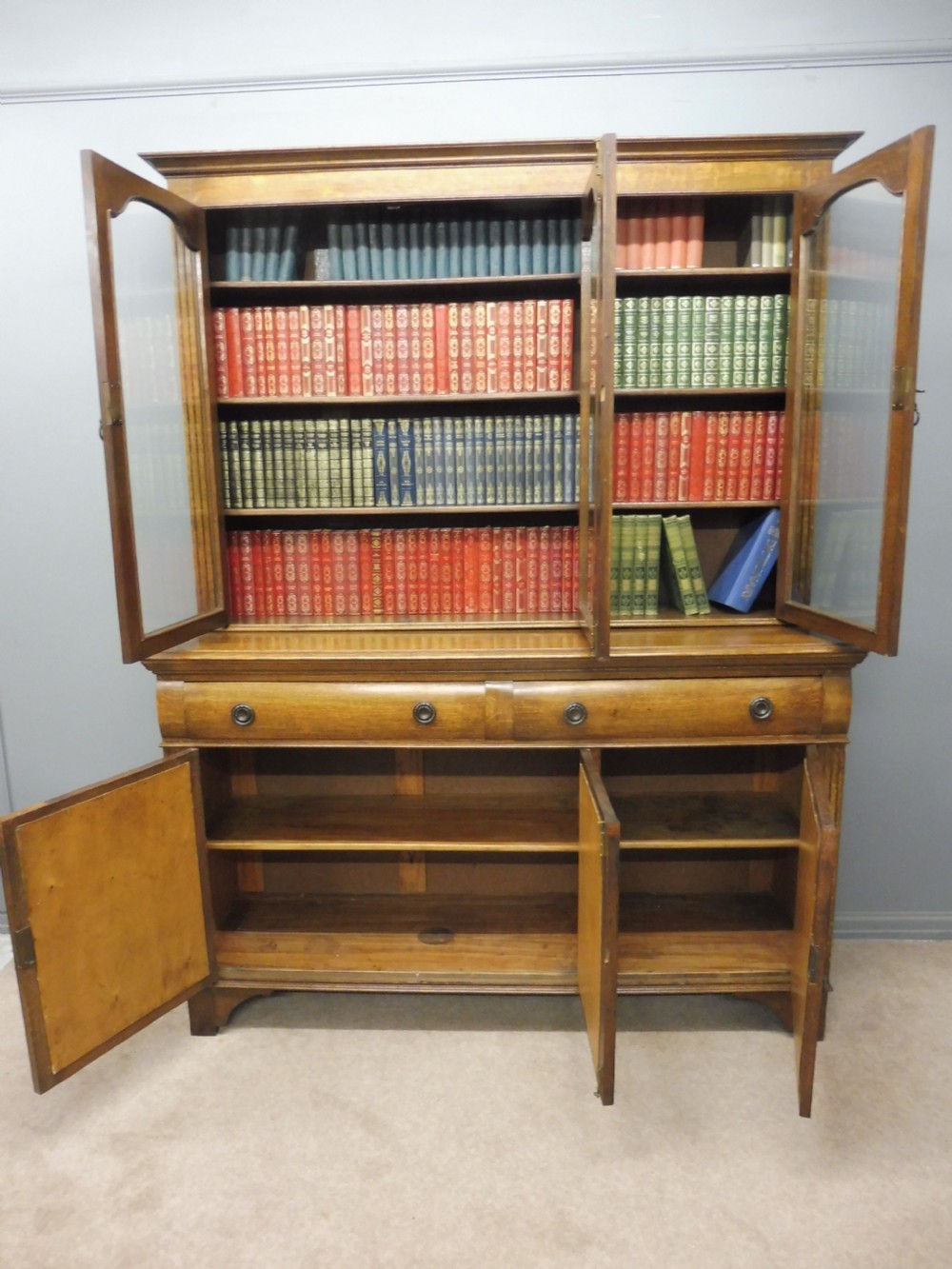 ANTIQUE OAK 3 DOOR BOOKCASE View VIII