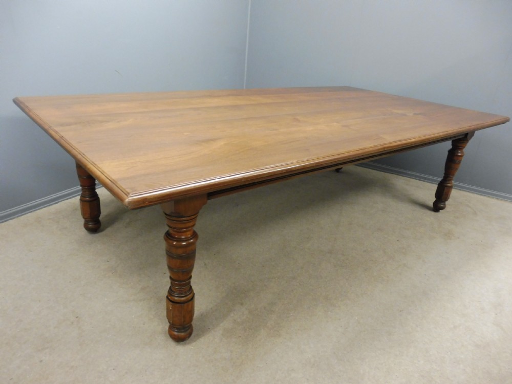 LARGE ANTIQUE WALNUT DINING TABLE SEATS 10
