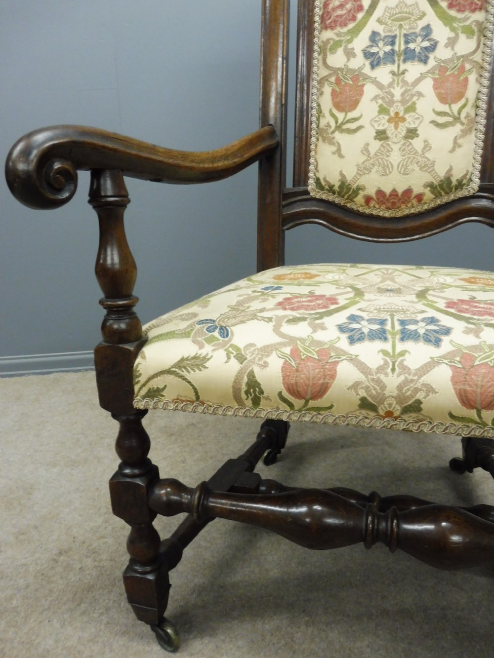 EARLY 19TH CENTURY OAK ARMCHAIR View XI