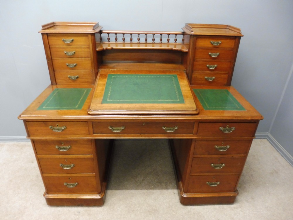 VICTORIAN MAHOGANY DESK View IV