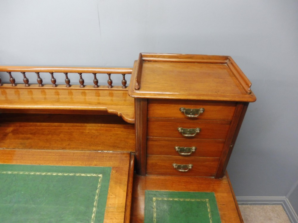 VICTORIAN MAHOGANY DESK View IX