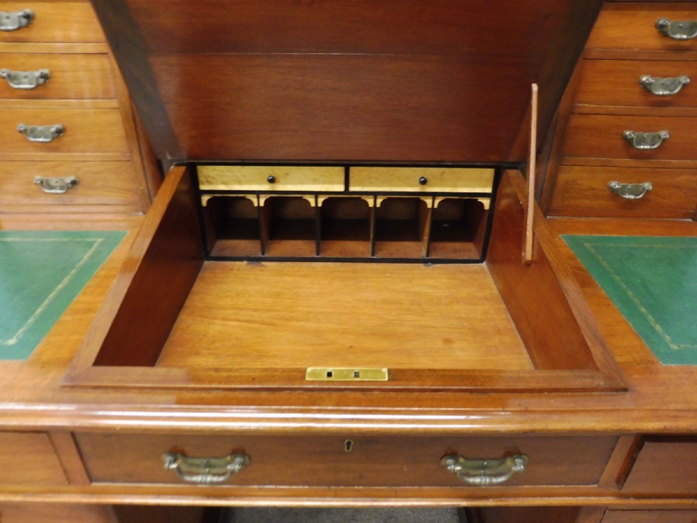 VICTORIAN MAHOGANY DESK View X