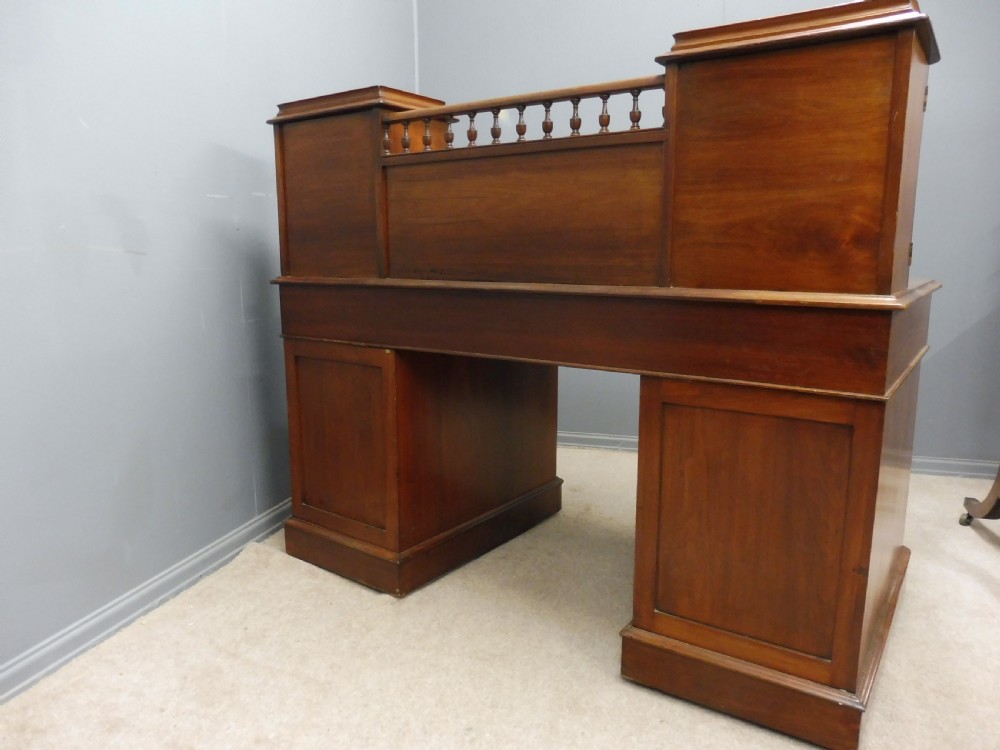 VICTORIAN MAHOGANY DESK View XIII