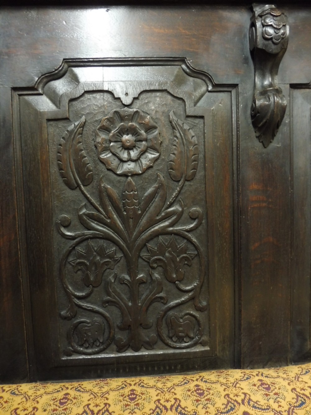 SUPERB 19TH CENTURY CARVED OAK BENCH View X