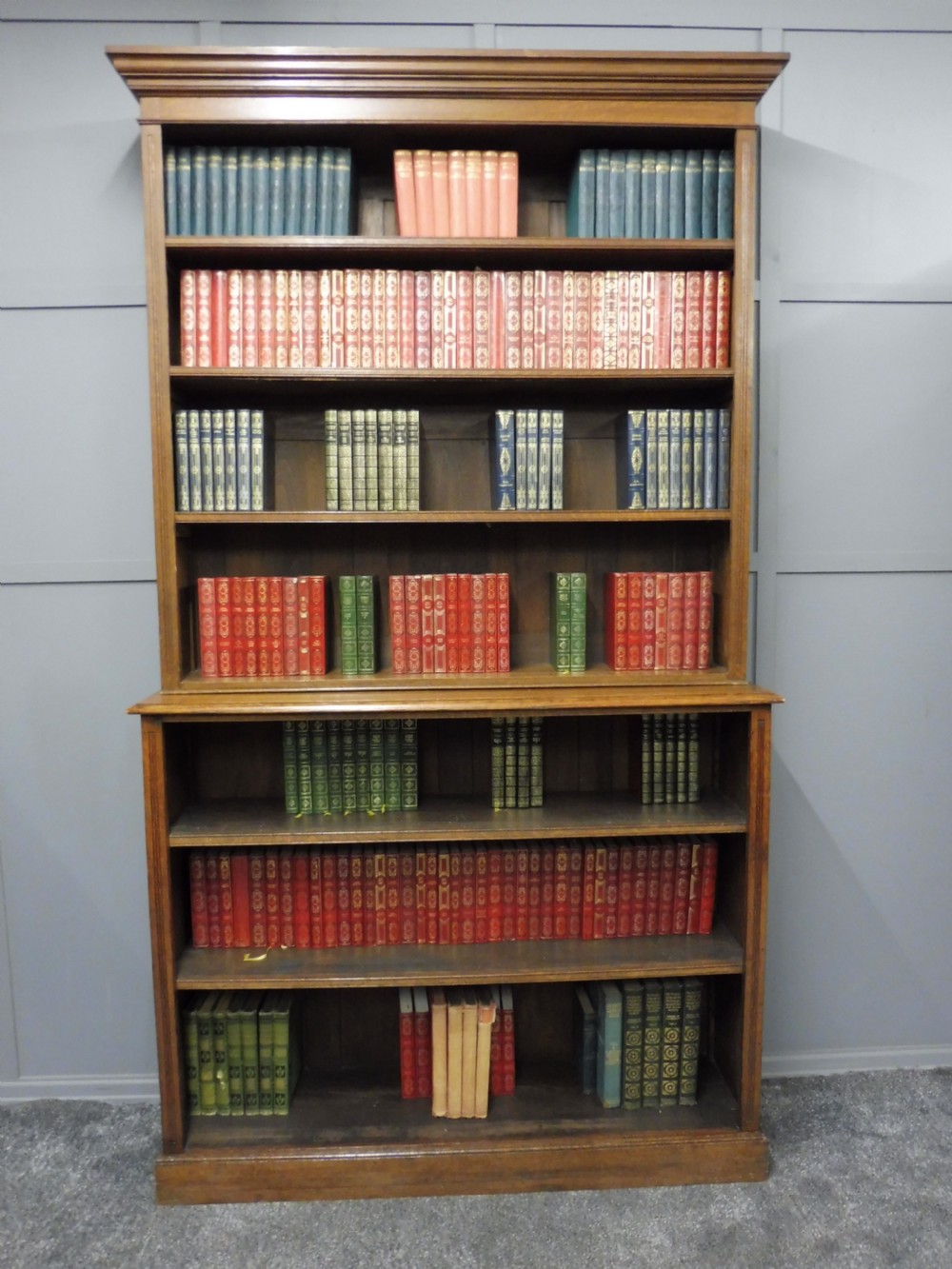 TALL LATE VICTORIAN GOLDEN OAK OPEN BOOKCASE 