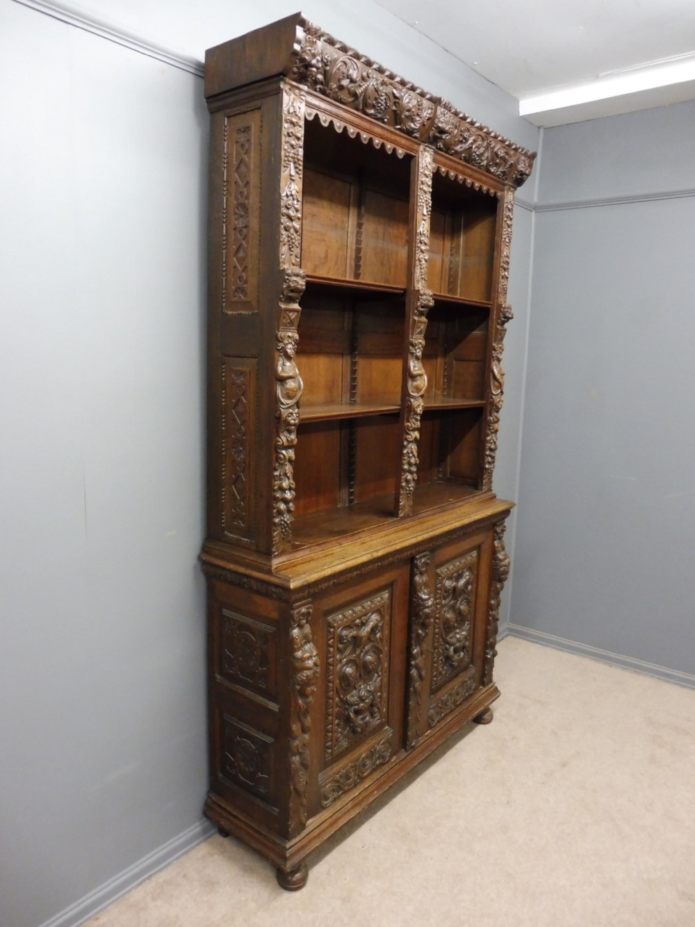VICTORIAN CARVED OAK BOOKCASE