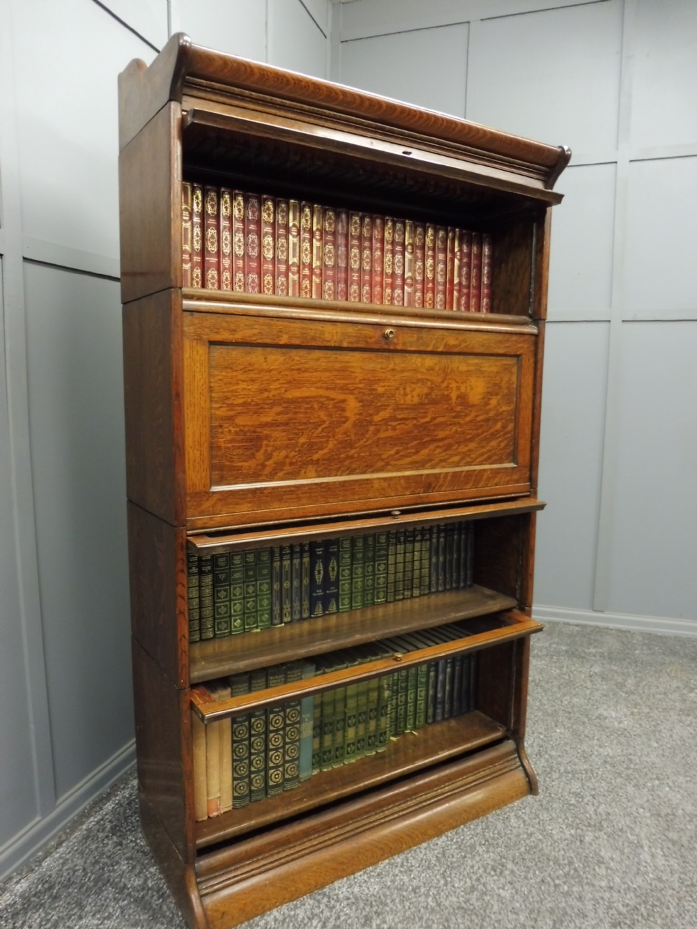 ANTIQUE OAK  LAWYERS BOOKCASE View IX