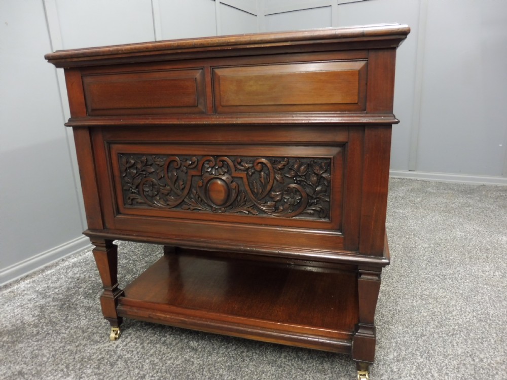 LATE VICTORIAN WALNUT DESK View VII