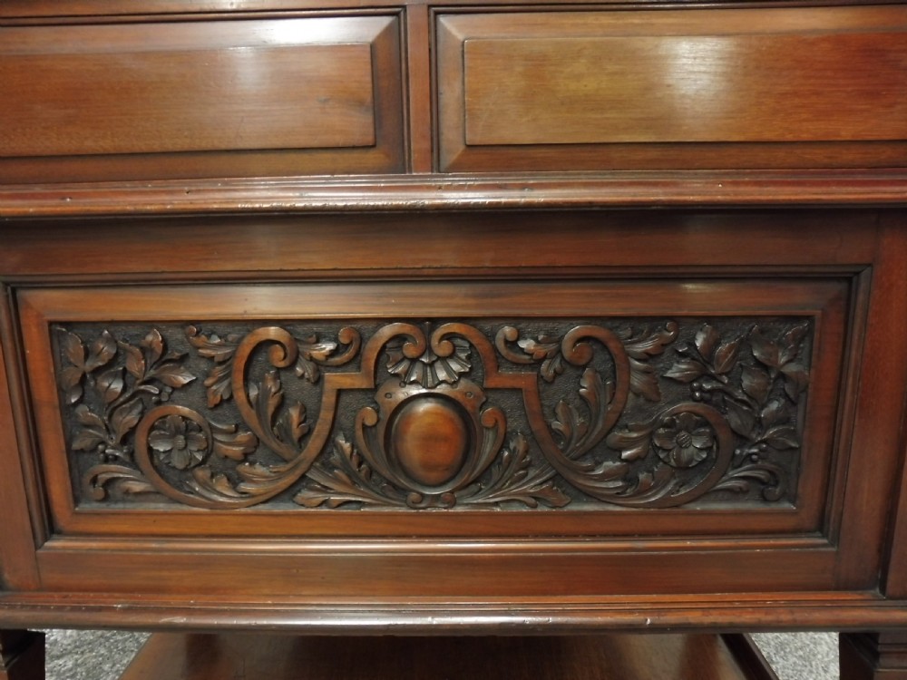 LATE VICTORIAN WALNUT DESK View IX