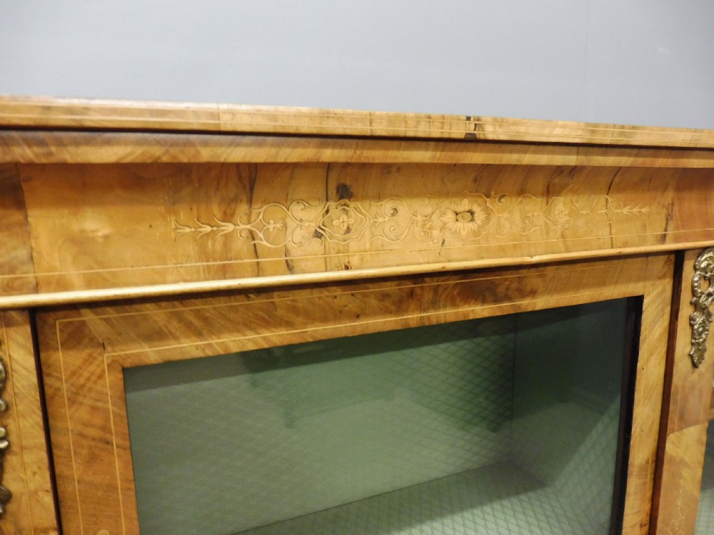 VICTORIAN WALNUT BREAKFRONT BOOKCASE View VII