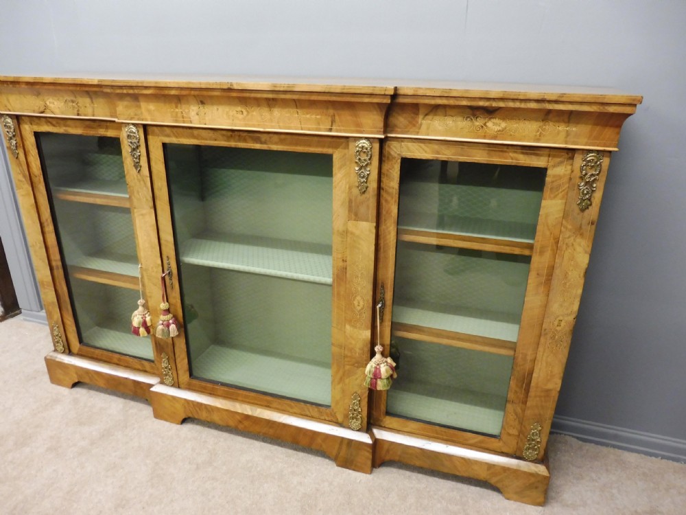VICTORIAN WALNUT BREAKFRONT BOOKCASE View XI