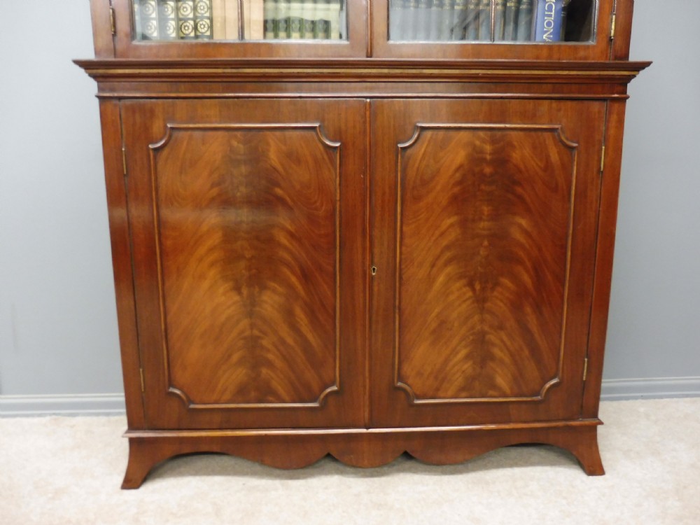 EDWARDIAN MAHOGANY BOOKCASE View IV