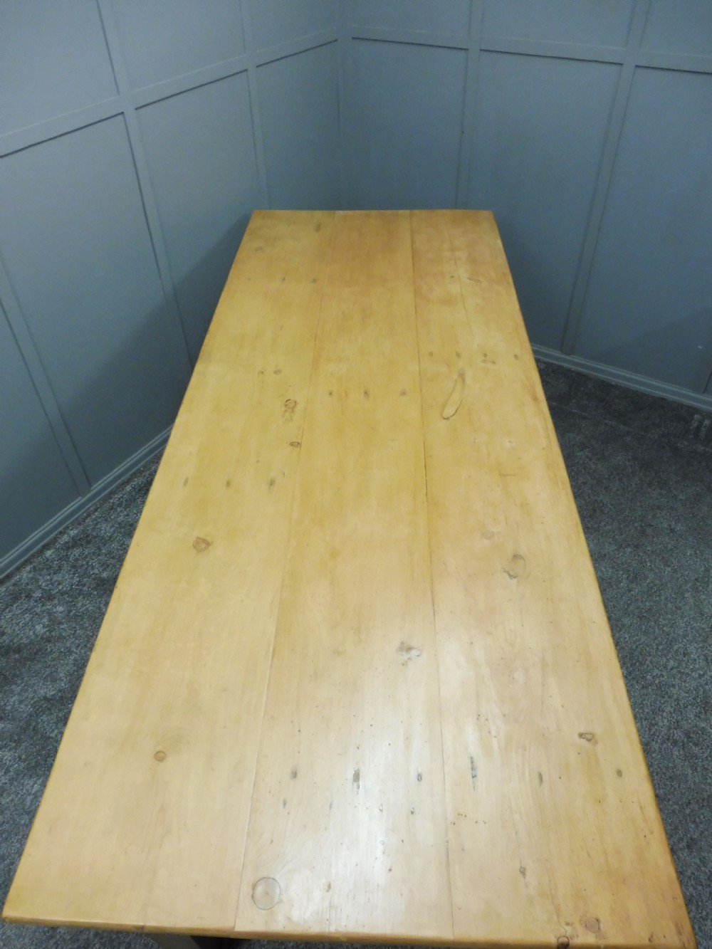 LARGE EDWARDIAN PINE FARMHOUSE TABLE View III