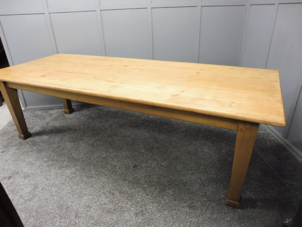 LARGE EDWARDIAN PINE FARMHOUSE TABLE View X