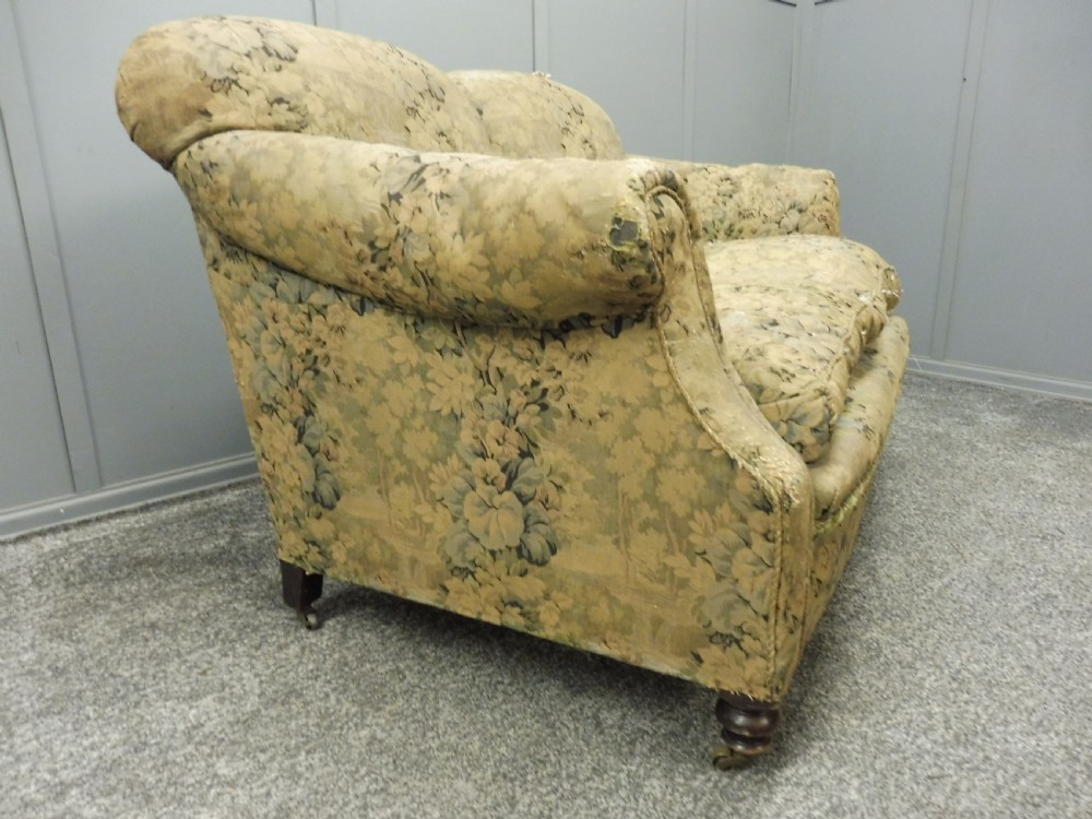 SMALL VICTORIAN SOFA FOR RECOVERING View V