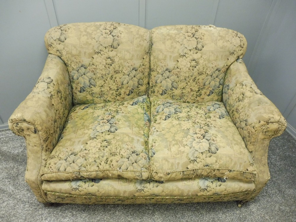 SMALL VICTORIAN SOFA FOR RECOVERING View VII