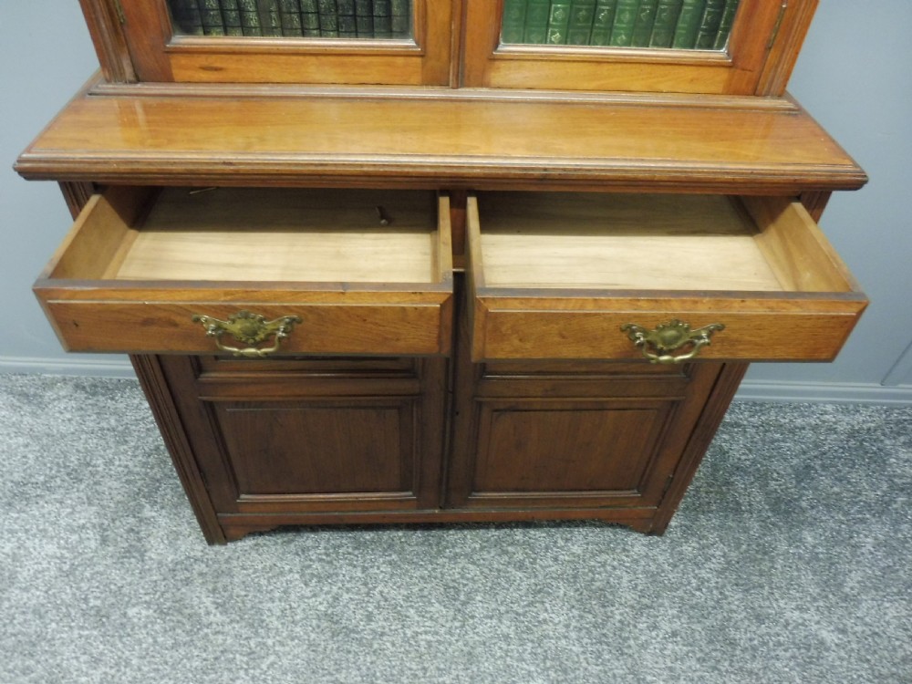 VICTORIAN WALNUT CABINET BOOKCASE View VI