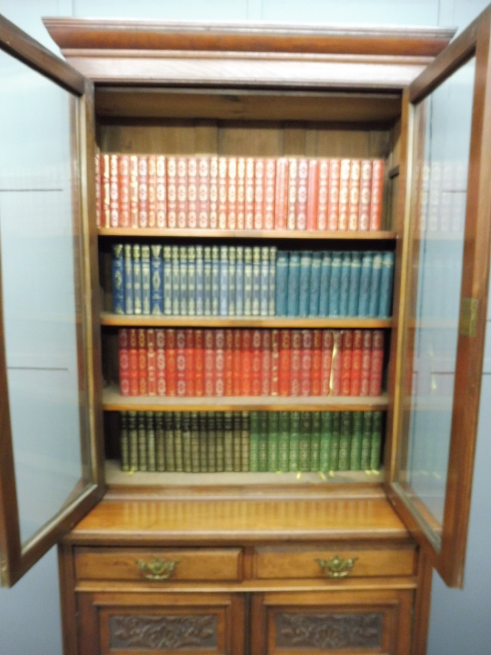 VICTORIAN WALNUT CABINET BOOKCASE View VII