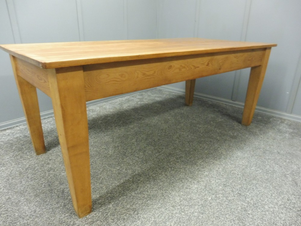 SOLID PINE FARMHOUSE TABLE CIRCA 1900 View II