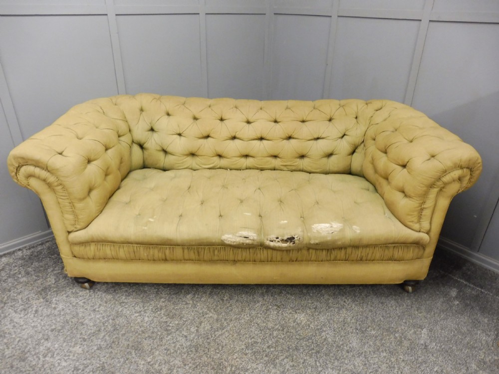 VERY COMFORTABLE LATE VICTORIAN CHESTERFIELD SOFA View II