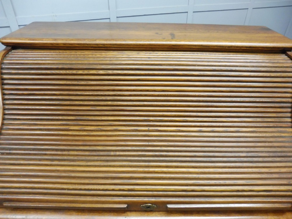 EDWARDIAN OAK ROLL TOP DESK View XIV