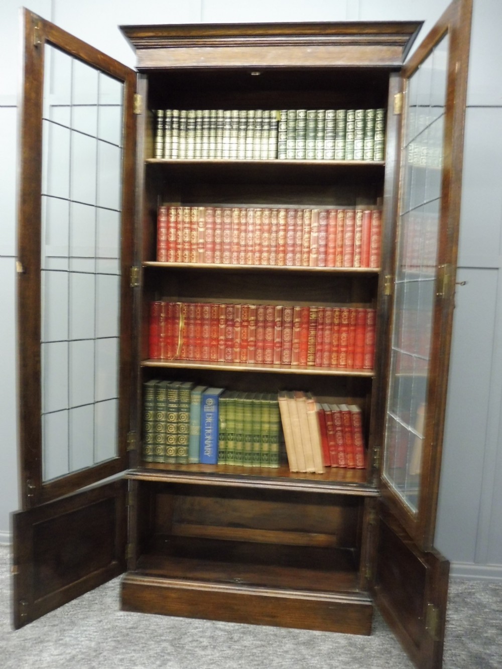 TALL OAK BOOKCASE CIRCA 1920 View III