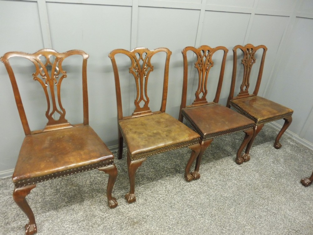 EDWARDIAN DINING TABLE AND 8 CHAIRS WITH BALL AND CLAW FEET CIRCA 1900 View X