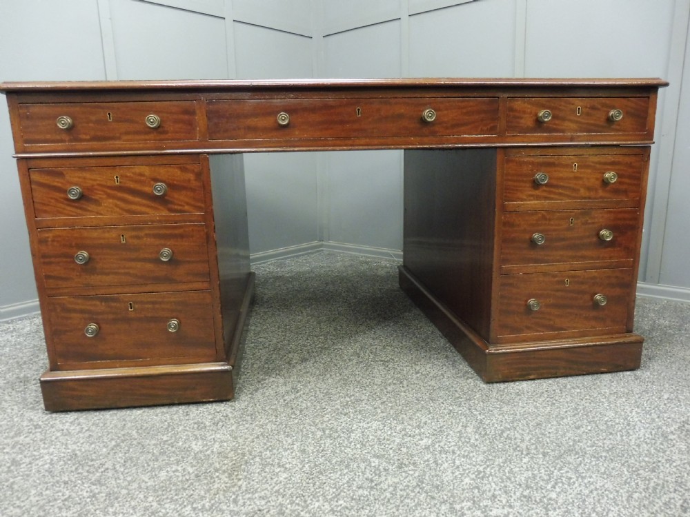 VICTORIAN MAHOGANY PARTNERS DESK