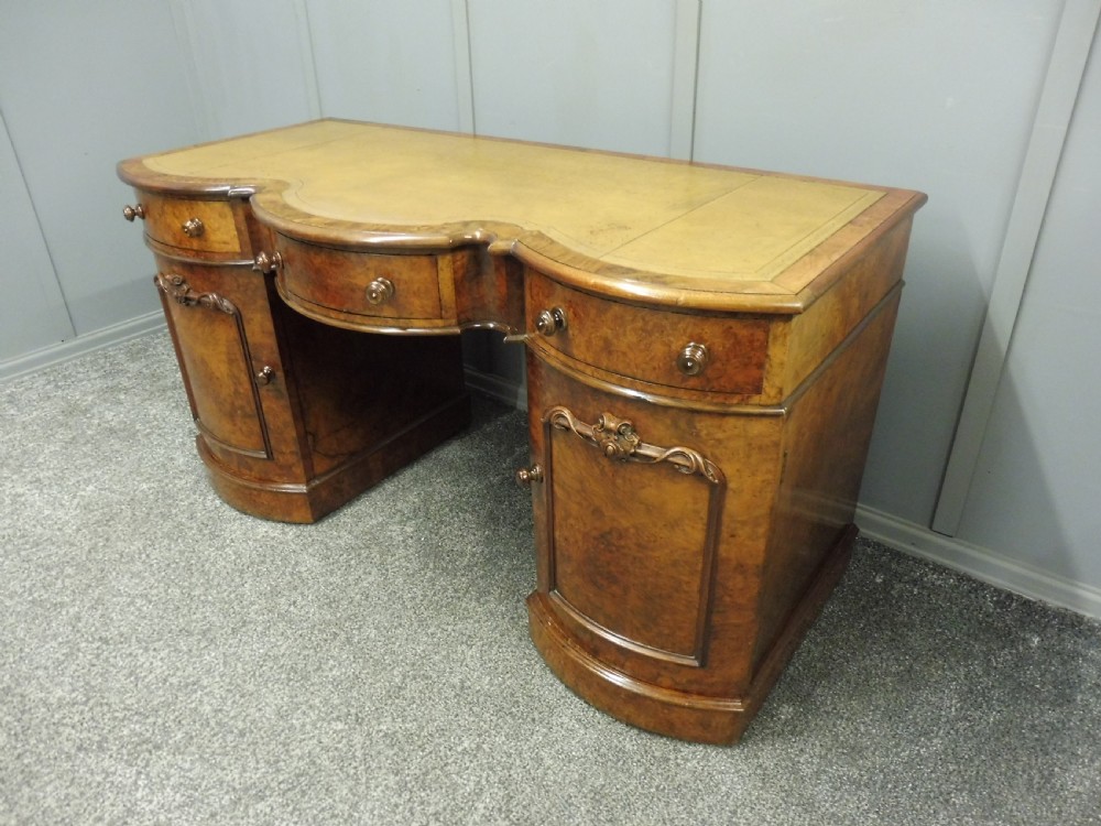 VICTORIAN BURR WALNUT SERPENTINE FRONTED PEDESTAL DESK