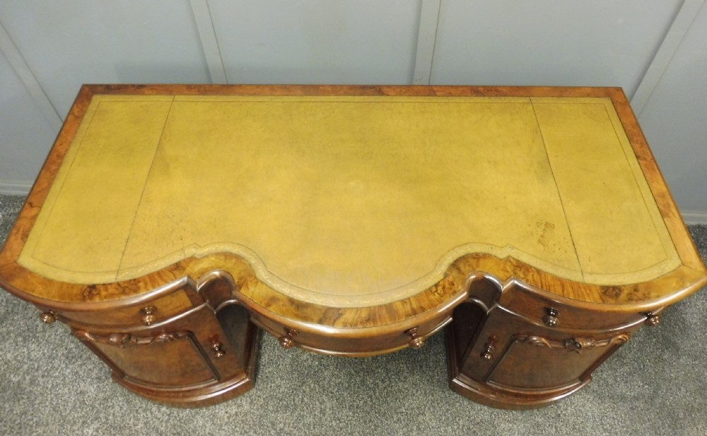VICTORIAN BURR WALNUT SERPENTINE FRONTED PEDESTAL DESK View VII