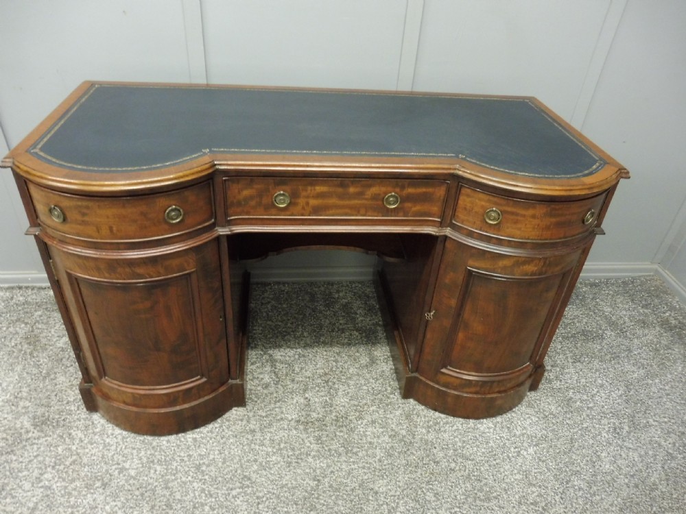 EDWARDIAN MAHOGANY DESK CIRCA 1900-1910 View VII