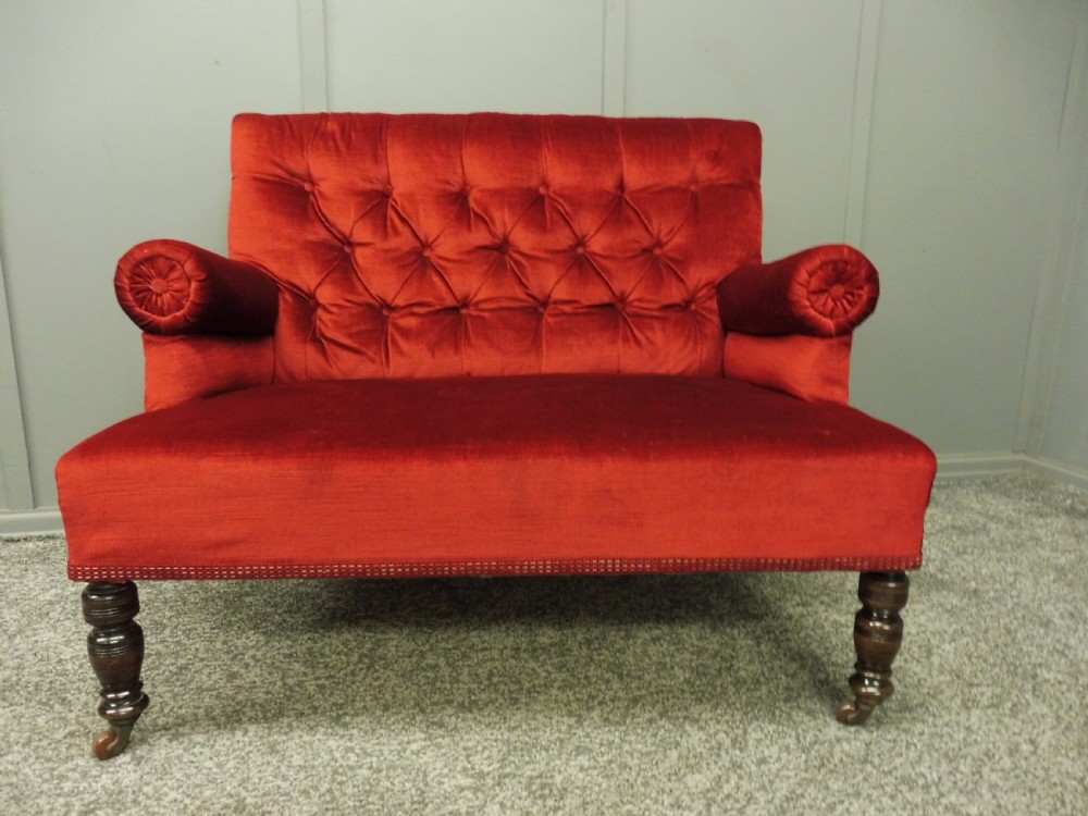 VERY CUTE SMALL VELVET VICTORIAN WINDOW OR BEDROOM SOFA View II