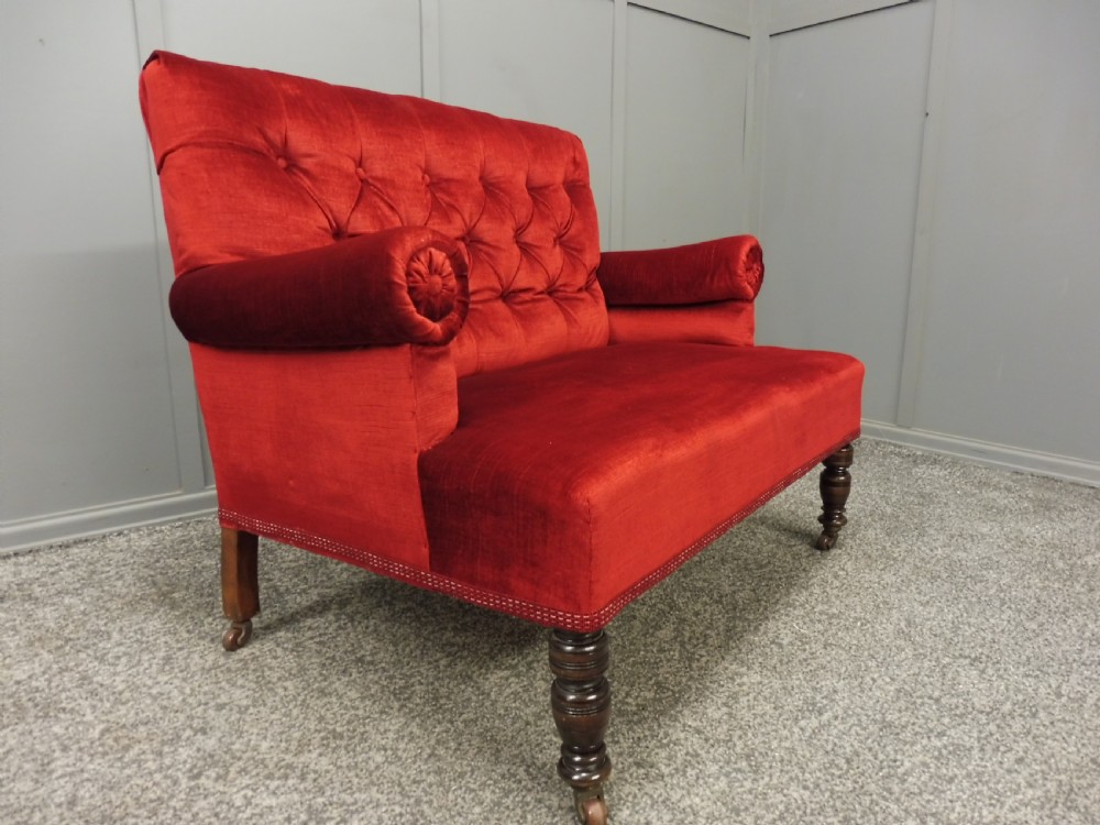 VERY CUTE SMALL VELVET VICTORIAN WINDOW OR BEDROOM SOFA