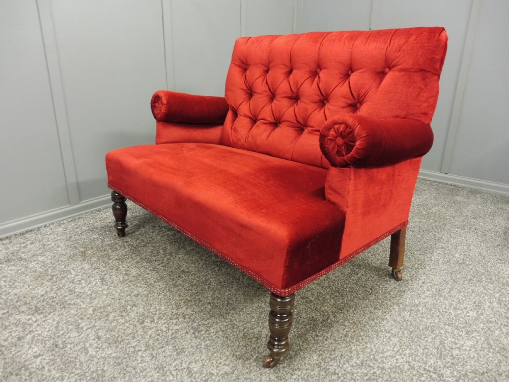 VERY CUTE SMALL VELVET VICTORIAN WINDOW OR BEDROOM SOFA View VII