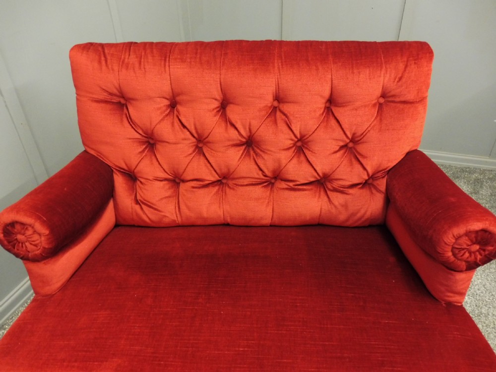 VERY CUTE SMALL VELVET VICTORIAN WINDOW OR BEDROOM SOFA View IX