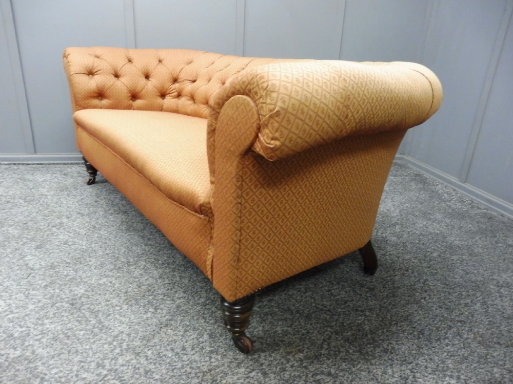 SMALL VICTORIAN CHESTERFIELD SOFA View VII
