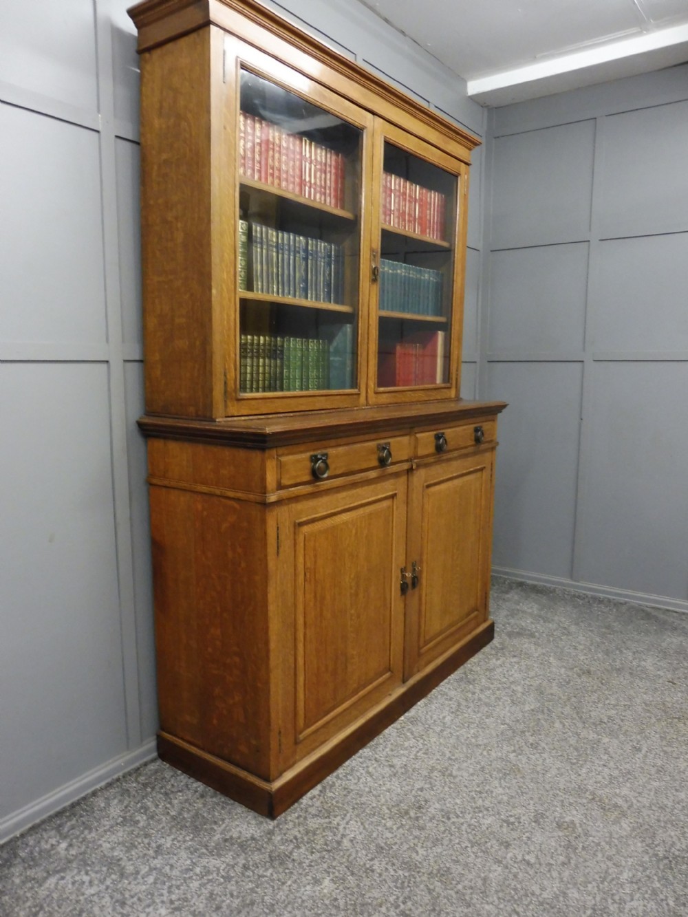 OAK ARTS AND CRAFTS SOLICITORS  BOOKCASE CIRCA 1900 View II