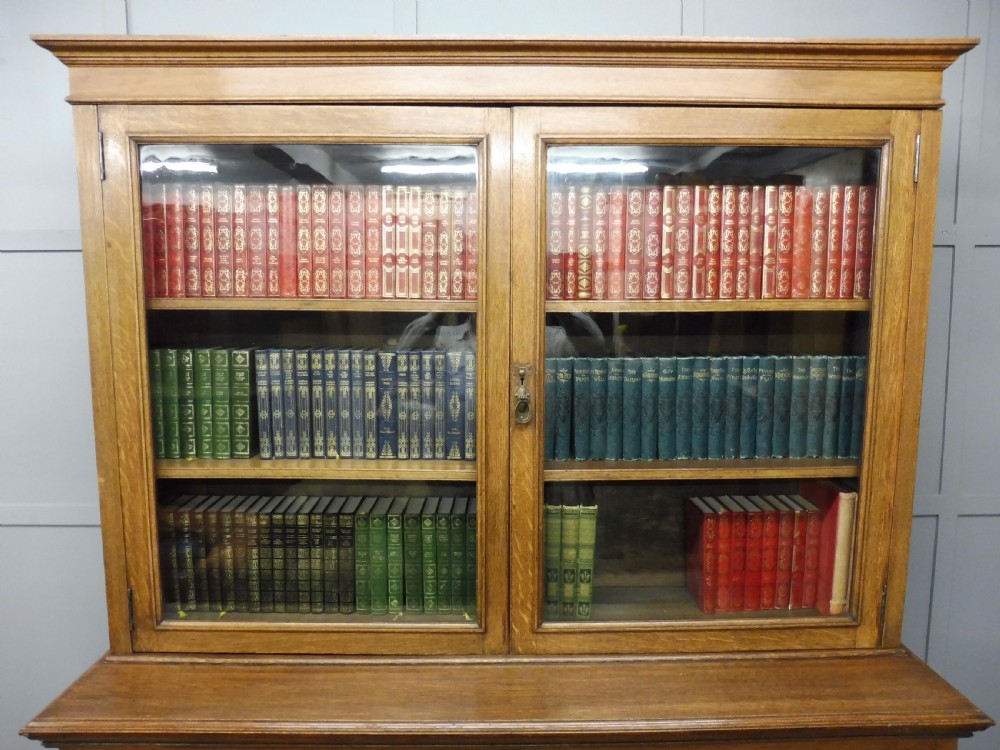 OAK ARTS AND CRAFTS SOLICITORS  BOOKCASE CIRCA 1900 View III