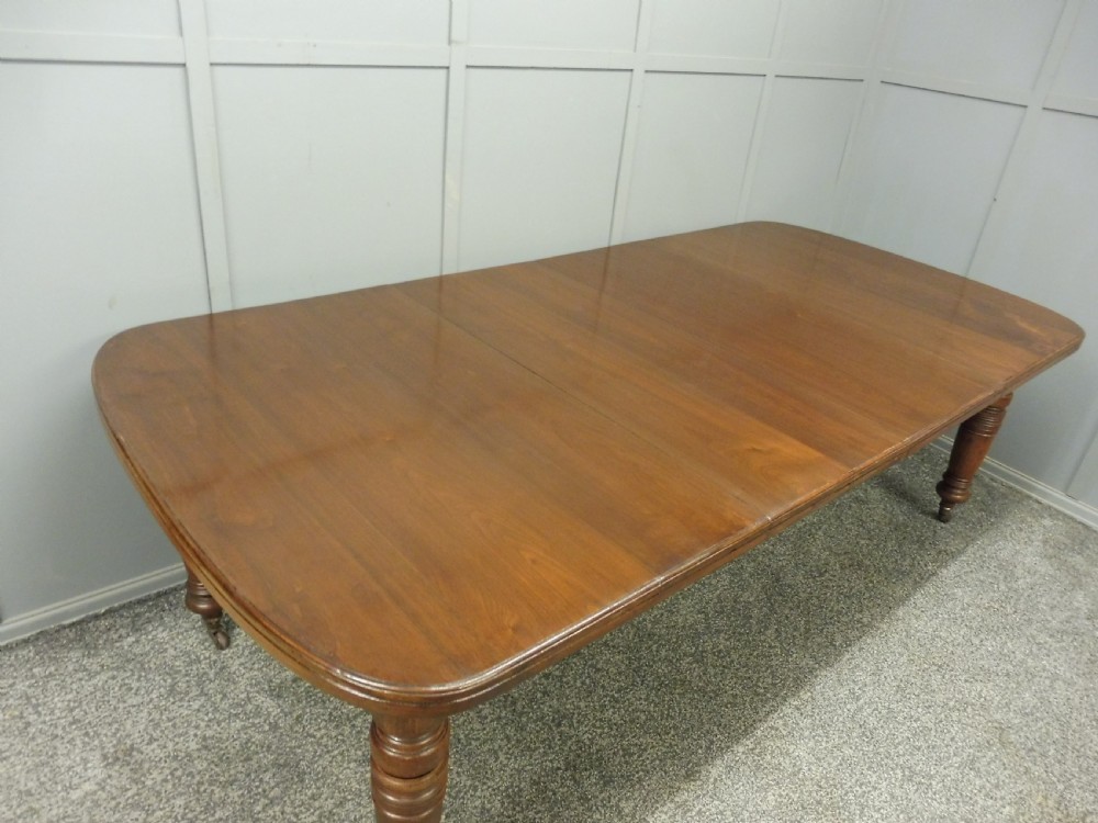VICTORIAN WALNUT EXTENDING DINING TABLE AND 8 CHAIRS View IV