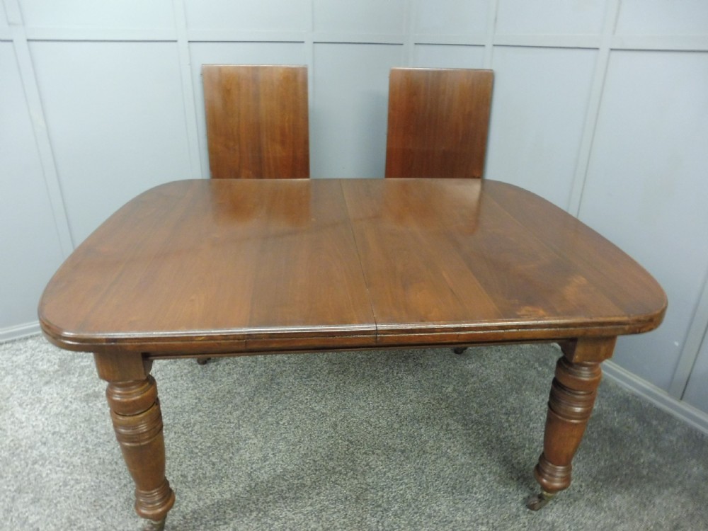 VICTORIAN WALNUT EXTENDING DINING TABLE AND 8 CHAIRS View VII