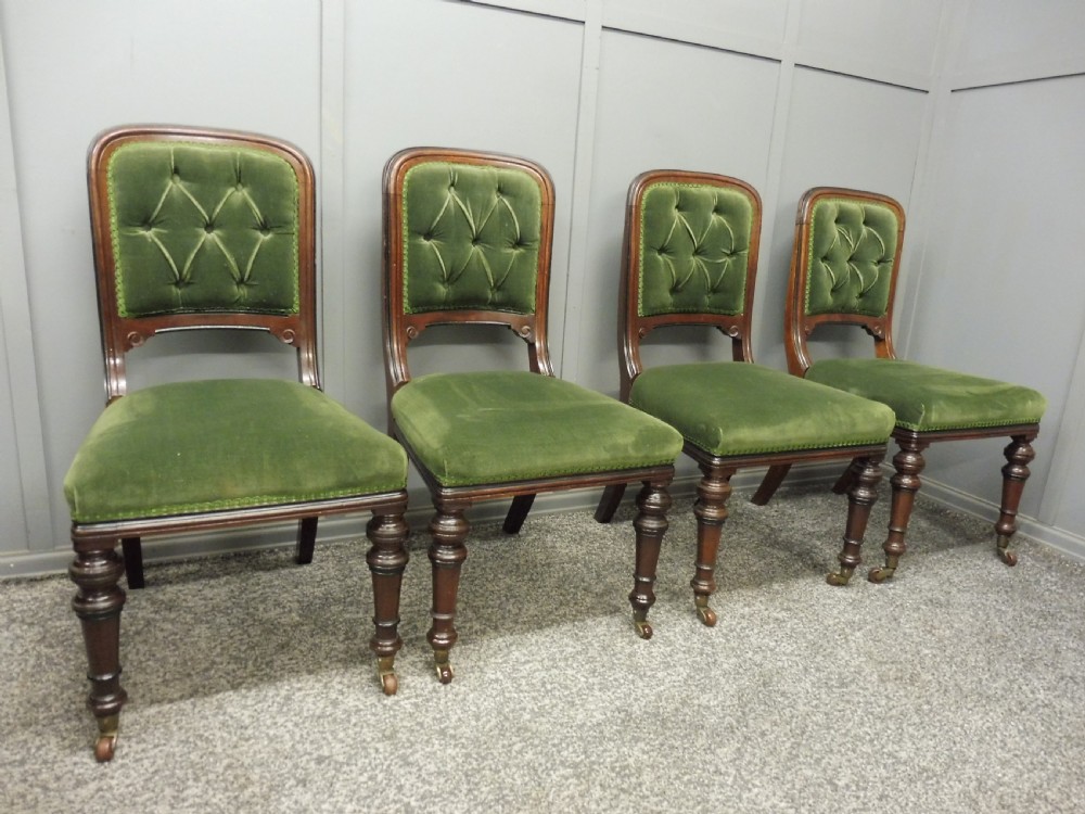VICTORIAN WALNUT EXTENDING DINING TABLE AND 8 CHAIRS View X