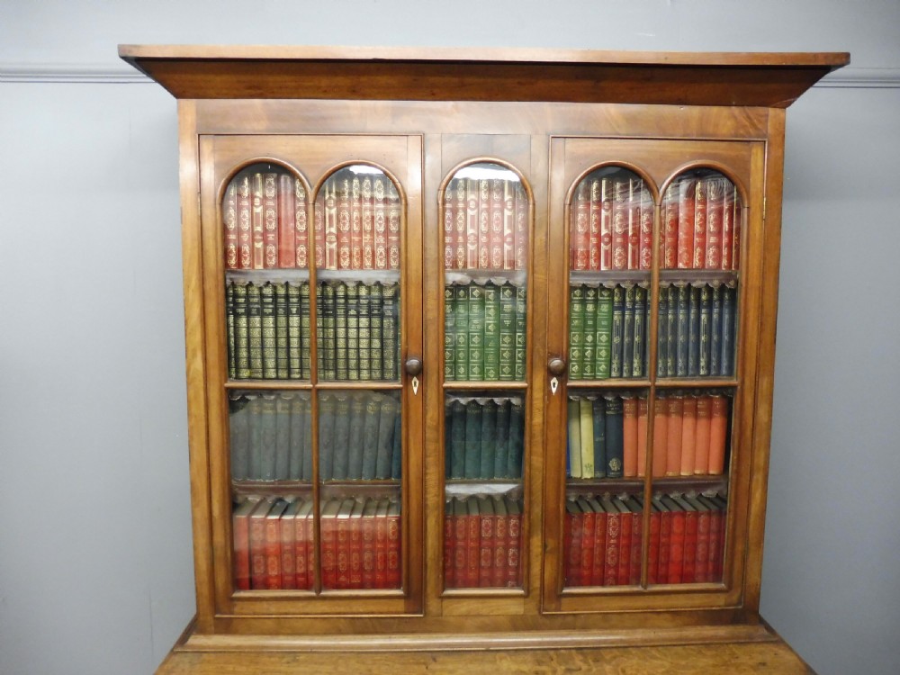 EARLY 19TH CENTURY BOOKCASE ON CHEST View IV