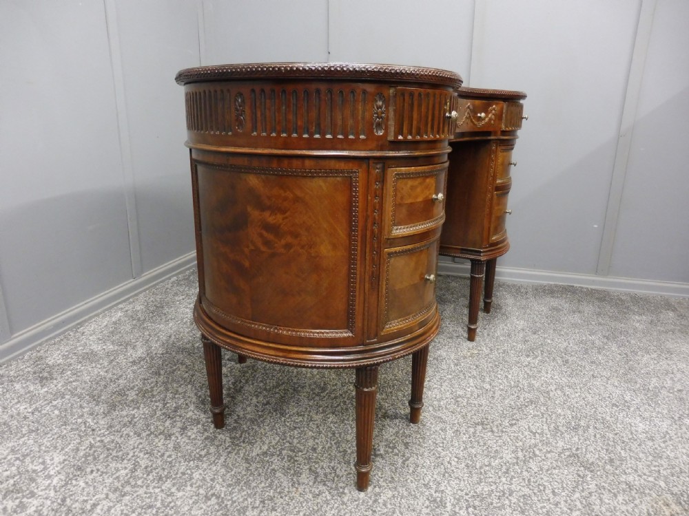EDWARDIAN MAHOGANY KIDNEY SHAPED DESK View VII