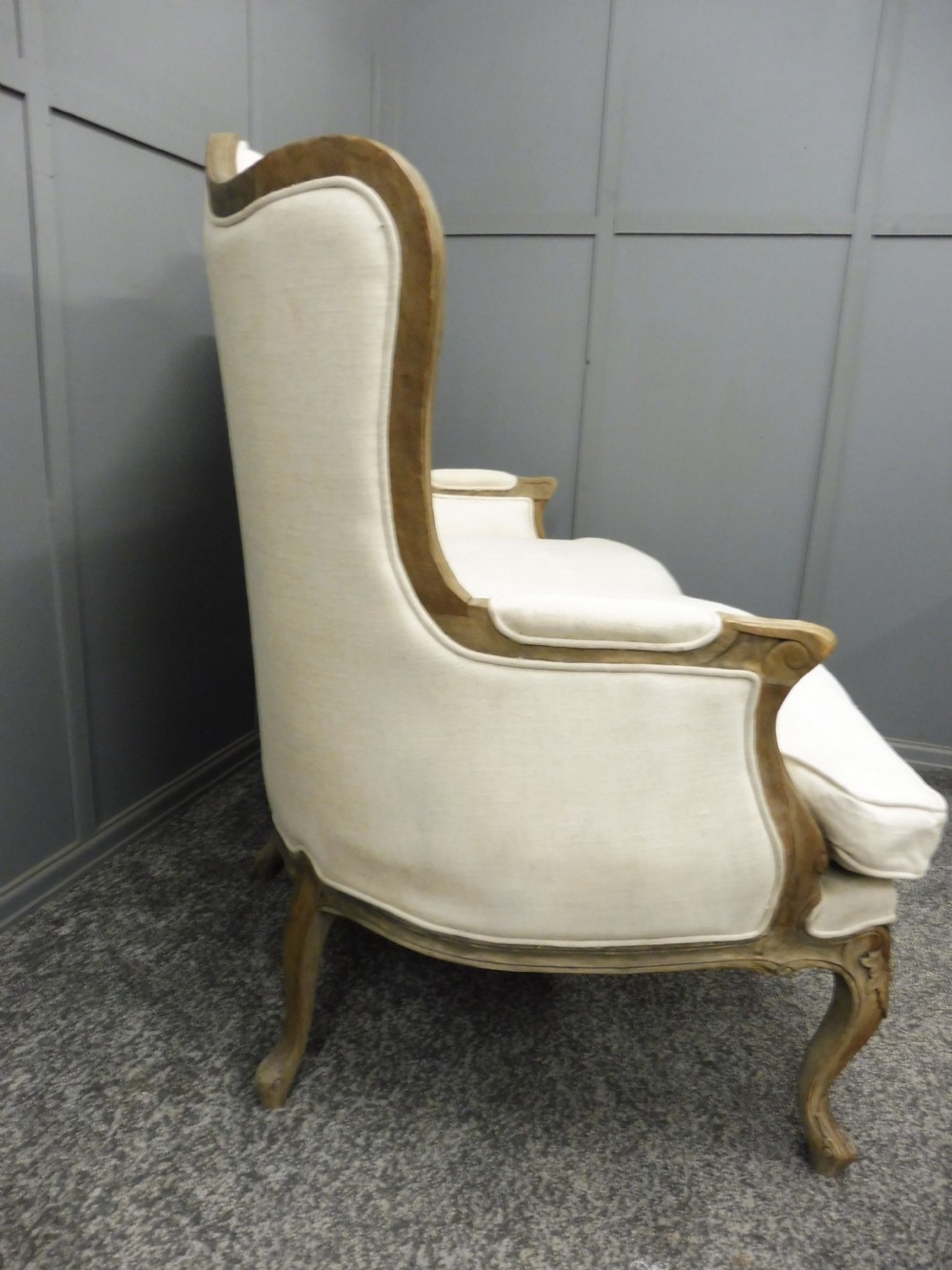 FRENCH WALNUT SOFA View XI